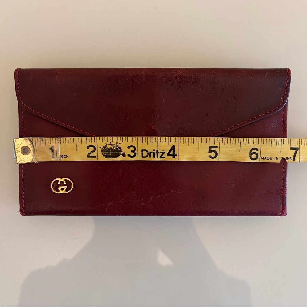 GUCCI Vintage Burgundy Leather Envelope Wallet Clutch Gold Logo - Picture 8 of 15